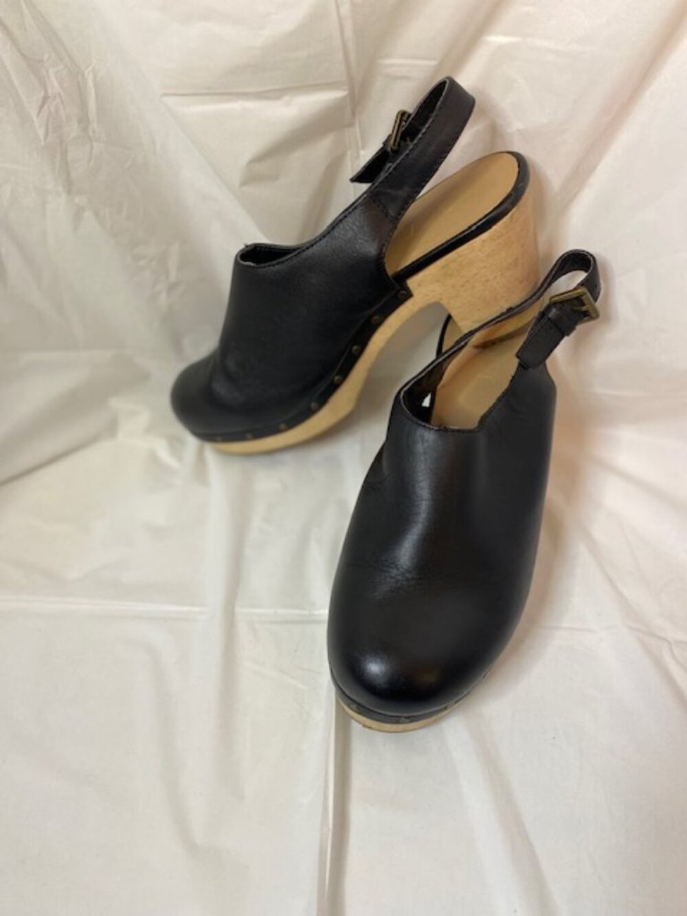 LOFT Black Leather Slingback Wooden Clogs – Women's Size 9M